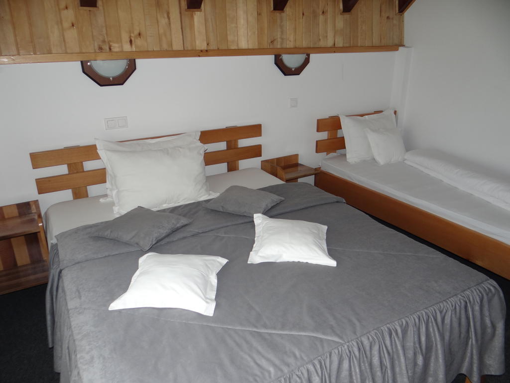 Belvedere Corbeni Room photo